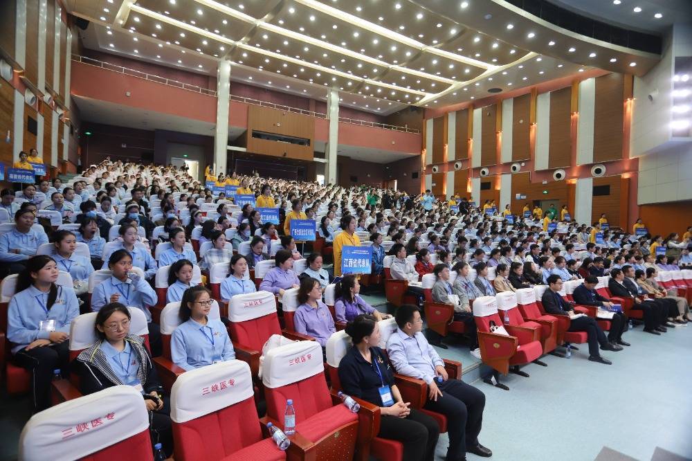 2024年世界职业院校技能大赛总决赛婴幼儿健康养育照护赛项争夺赛在重庆三峡医药高等专科学校开赛