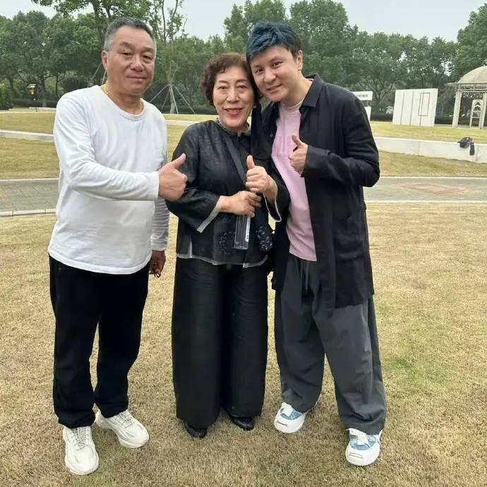 乔任梁父母回应近日相关传闻：确确实实是抑郁症走的
