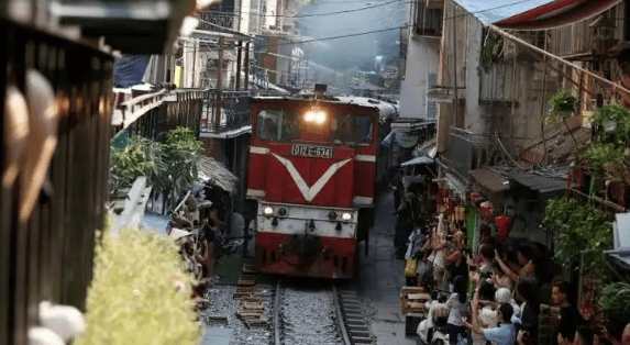 越南砸80亿修中越铁路！美日急跳脚：中国正改写东南亚版图