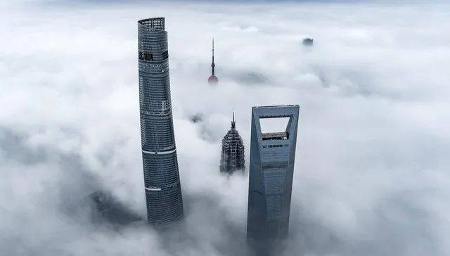 上海社科院专家：关税战之下，上海短期任务是稳企业，长期任务是产业升级